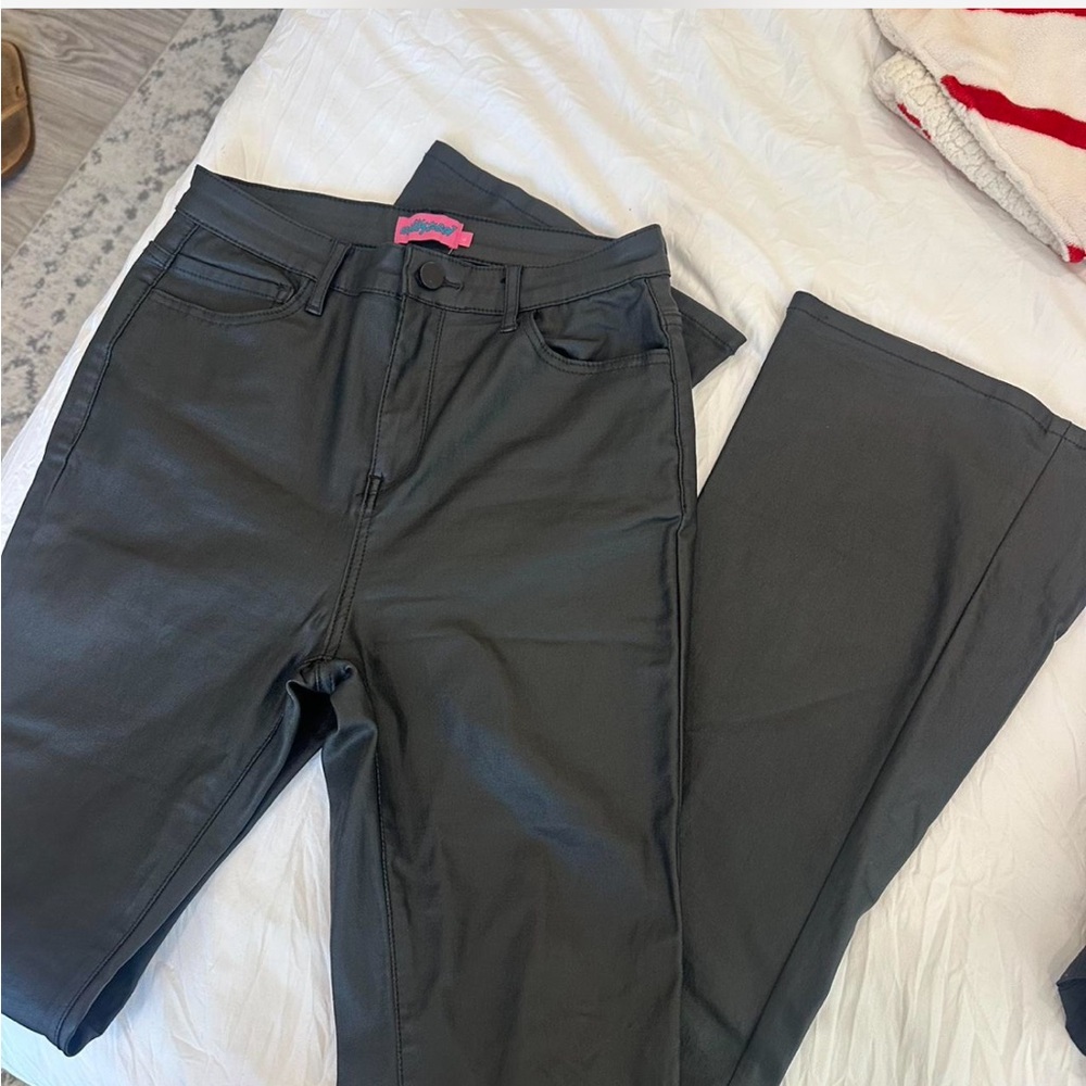 Edikted Luna faux leather flare jeans - Picture 2 of 5